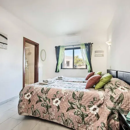 Casa Omar Villa *